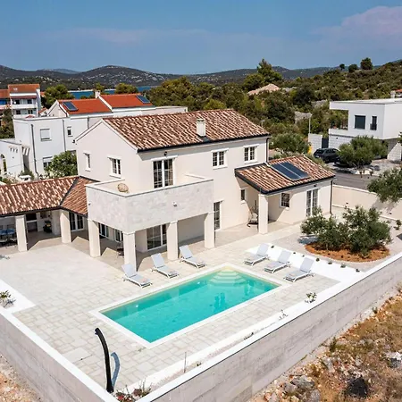 Stina Murter * Jezera