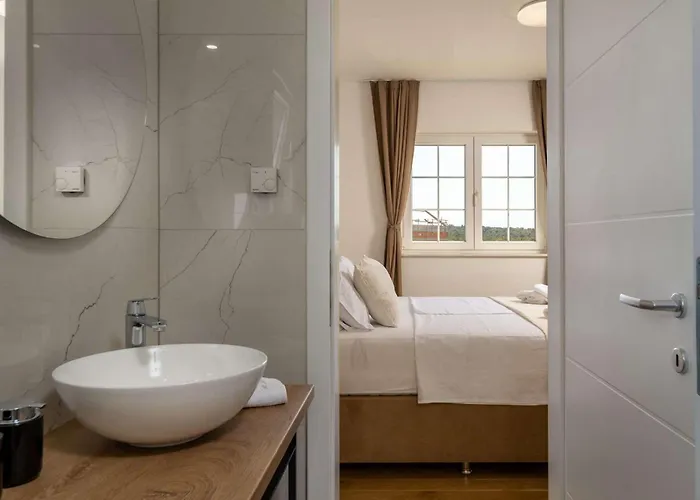 Stina Murter * Jezera